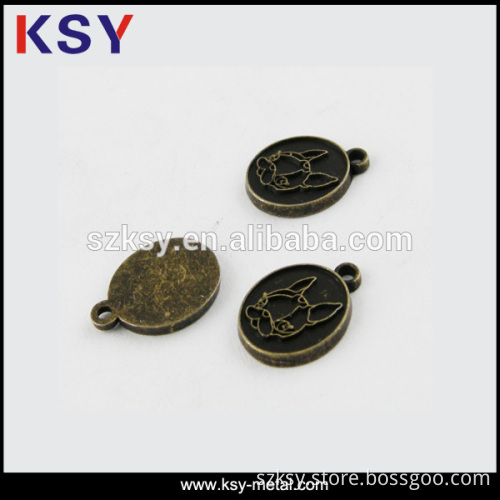 Manufacturing low cost custom color metal label for handbags